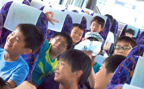 2014サマーキャンプ 行きバス
