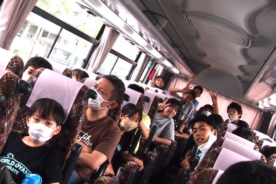 2023 夏合宿 バス 行き